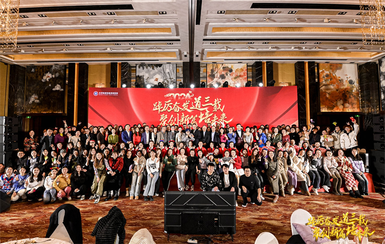 65b9f7155e3a9.jpg 65b9f7155e3a9.jpg