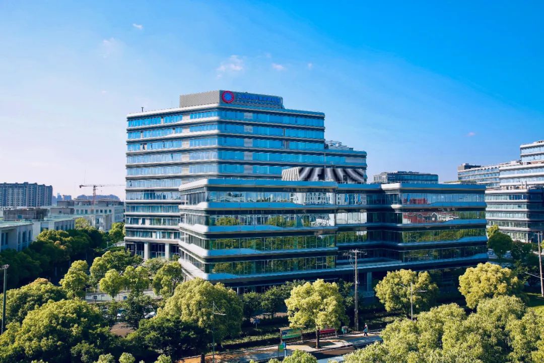 680f3f7eb7893.jpg 680f3f7eb7893.jpg